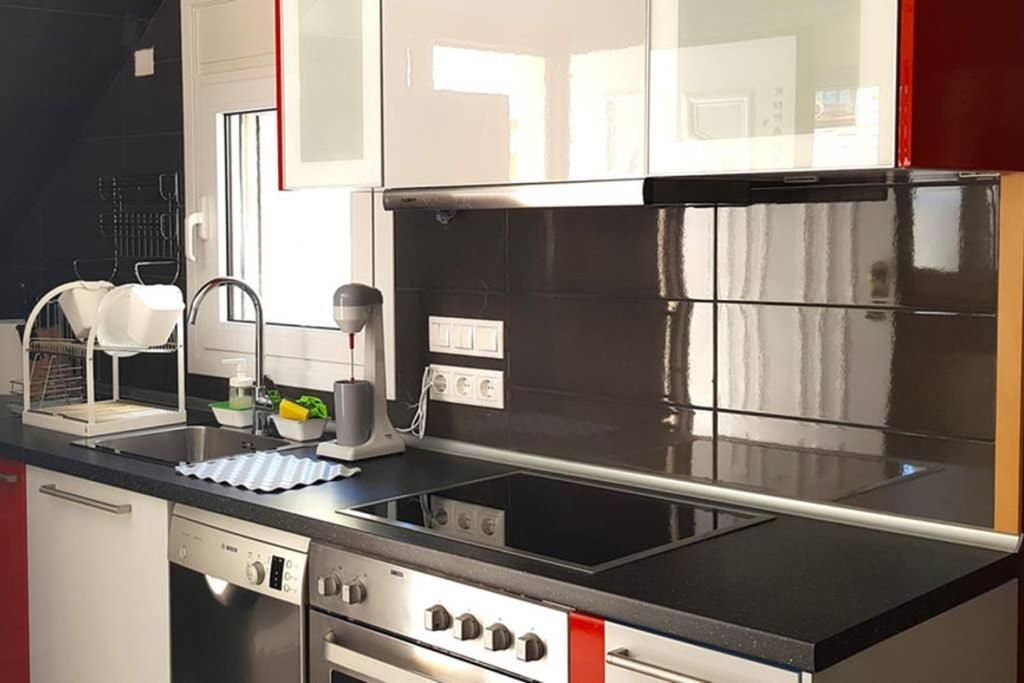 Renovated Lovely Apartment Near Airport & Sea ปอร์โตราฟตี ภายนอก รูปภาพ