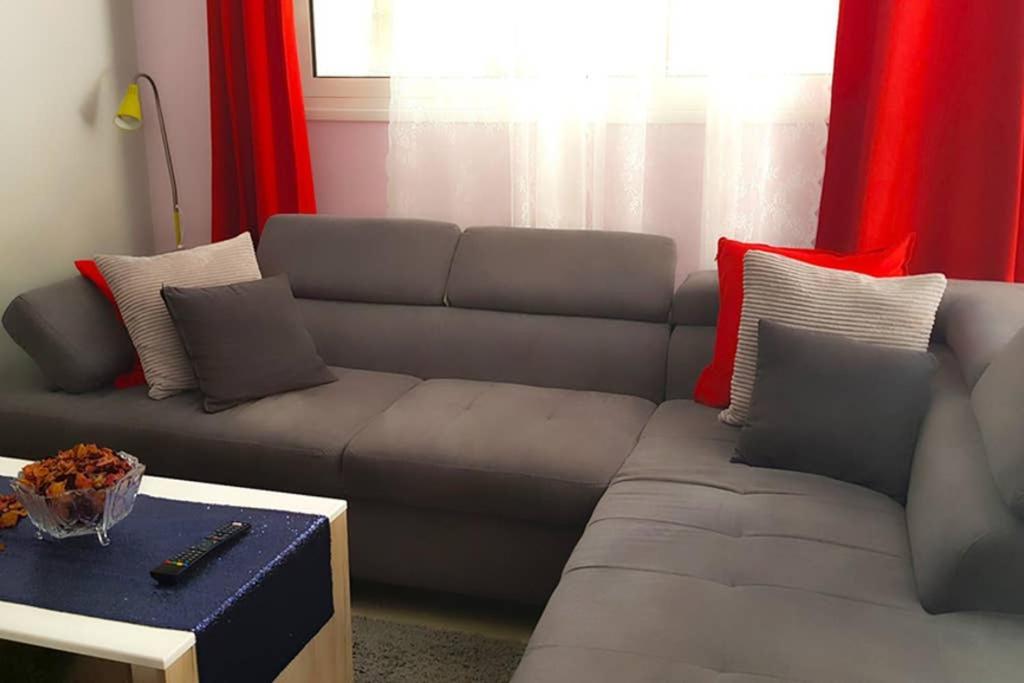 Renovated Lovely Apartment Near Airport & Sea ปอร์โตราฟตี ภายนอก รูปภาพ